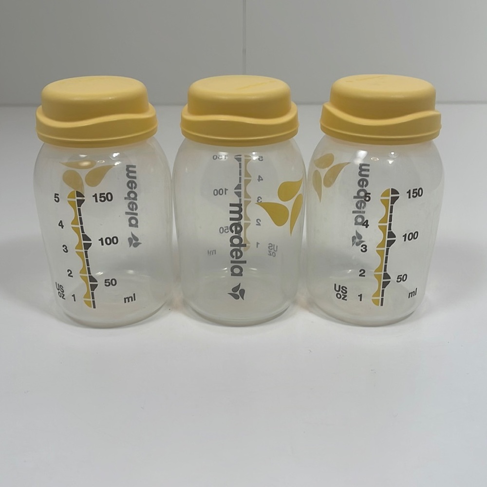 Set of 3 Medela 5oz Breast Milk Containers